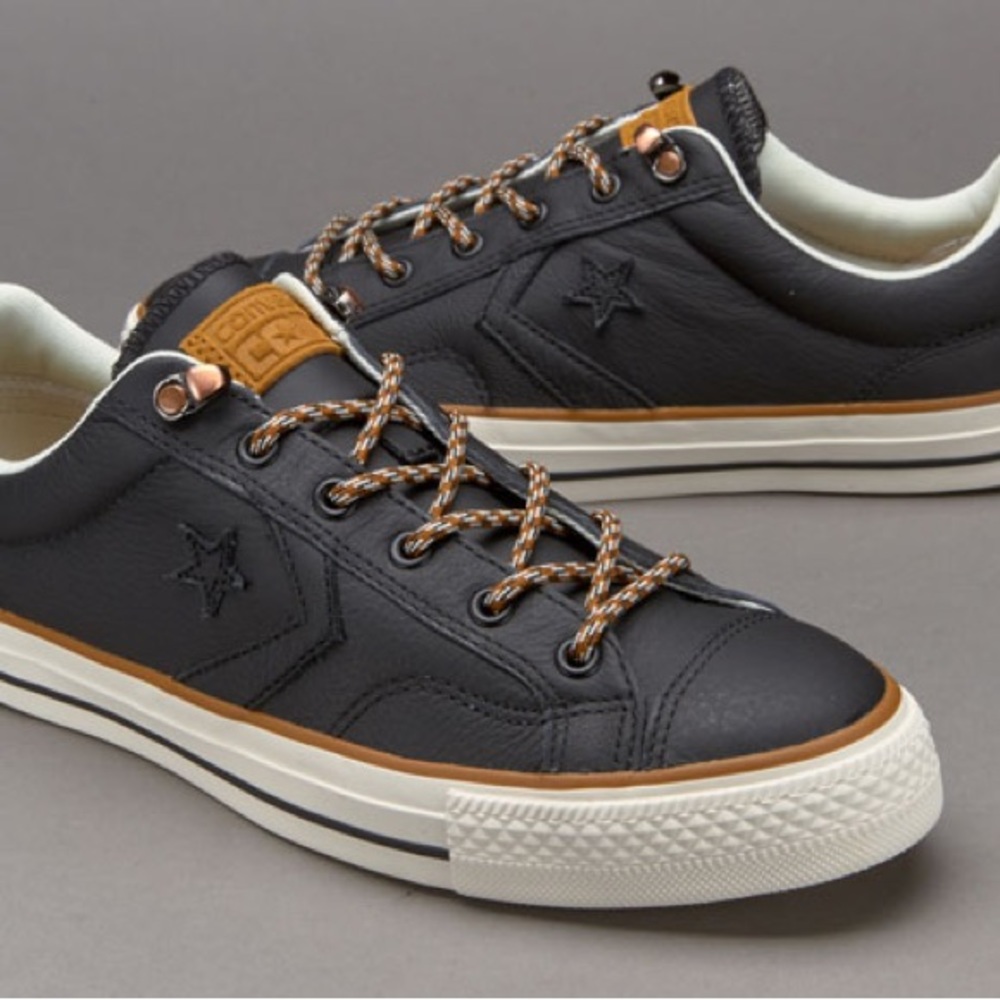 Converse Weatherproof Nubuk Leather Star Player Ox Shoes
.